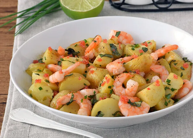 Zdjęcie Deliciosas recetas de ensalada de verano con patata que enamoran
