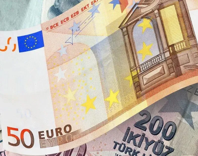 Zdjęcie Jaką walutę do Turcji na wakacje wybrać, by nie przepłacać?