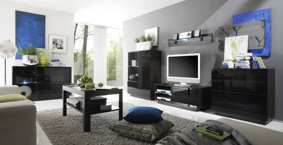 Zdjęcie Czarne meble w salonie jakie dodatki – stwórz wyjątkową przestrzeń