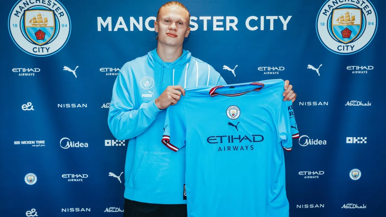 Zdjęcie Ile zarabia Haaland? Zaskakujące szczegóły jego kontraktu w City