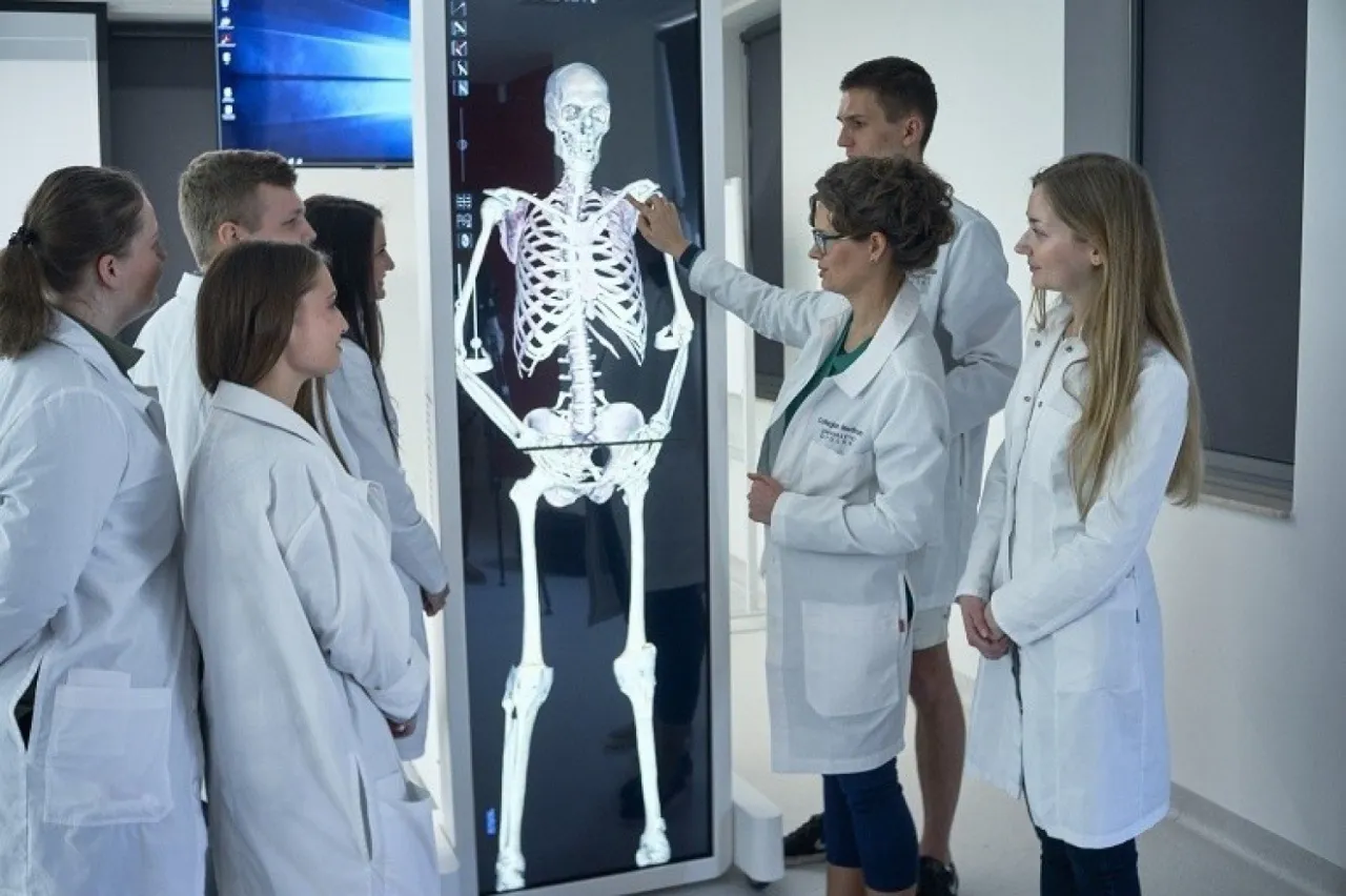 Zdjęcie Uniwersytet Opolski Wydział Lekarski - Kluczowe informacje o studiach medycznych
