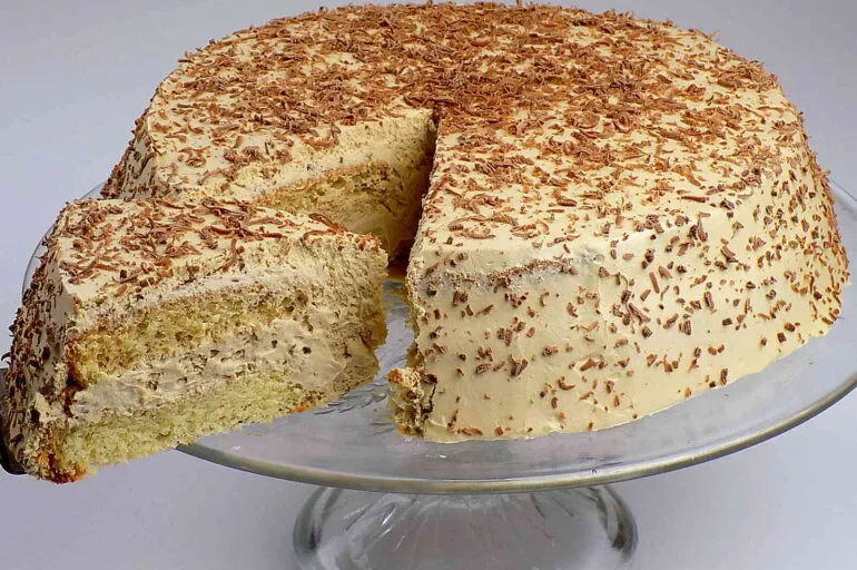 Zdjęcie Pyszny przepis na ciasto cappuccino z mascarpone, które zachwyci wszystkich