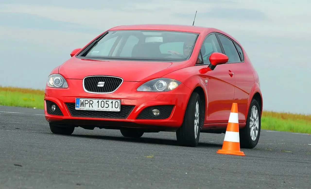 Zdjęcie Seat Leon 2 jaki silnik wybrać - uniknij kosztownych błędów