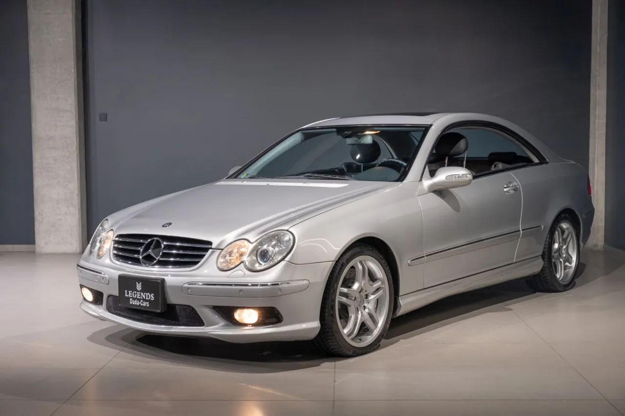Zdjęcie Mercedes CLK 55 AMG – potężny sportowiec z luksusowym wnętrzem i osiągami