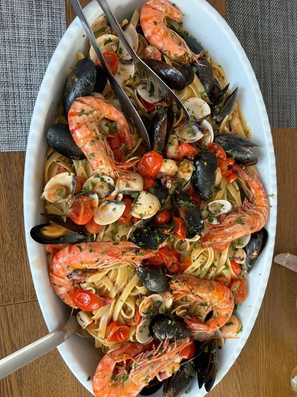 Zdjęcie Solec Zdrój gdzie zjeść? Odkryj najlepsze restauracje i kawiarnie