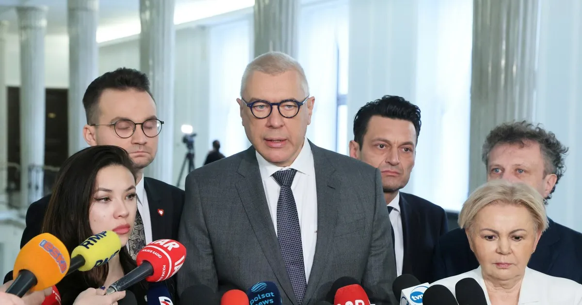 Zdjęcie Zespół Giertycha reaguje na rewelacje agenta Tomka. Historyczne zawiadomienie