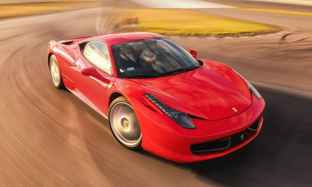 Zdjęcie Ile kosztuje ferrari 458 italia? Ceny, które mogą cię zaskoczyć