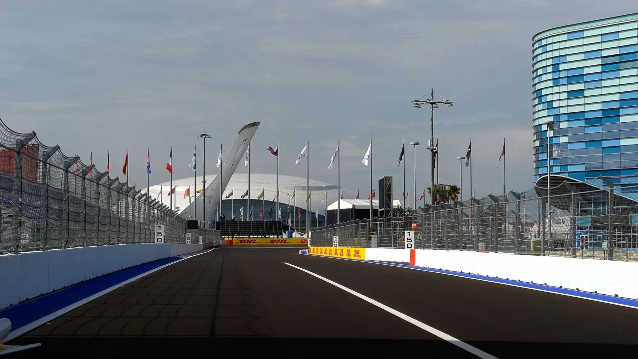 Zdjęcie Grand Prix Rosji: Niezapomniane chwile na Sochi Autodrom