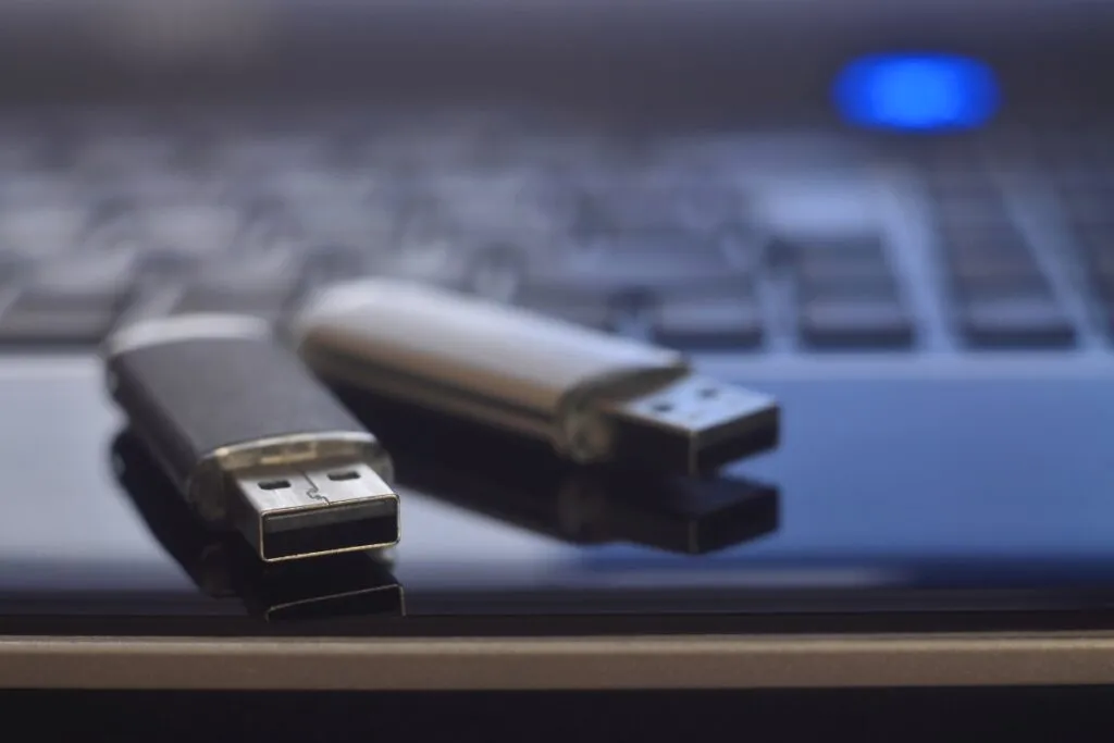 Zdjęcie Jak odzyskać dane z pendrive - skuteczne metody przywracania plików