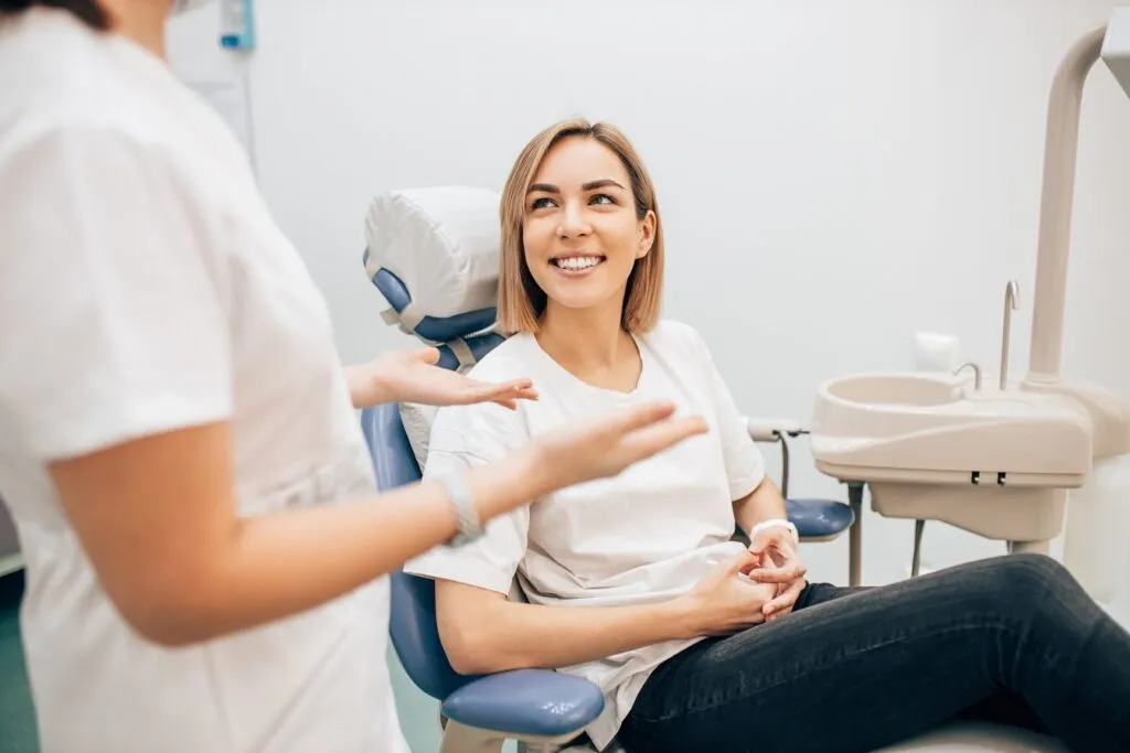 Zdjęcie Ile czasu po dentyście nie można jeść, aby uniknąć bólu i komplikacji?