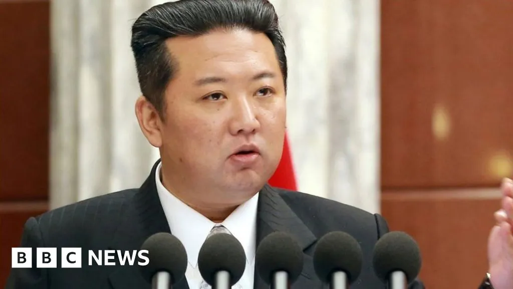Zdjęcie Kim Jong Un: Prezentacja o Kontrowersyjnym Przywódcy Korei