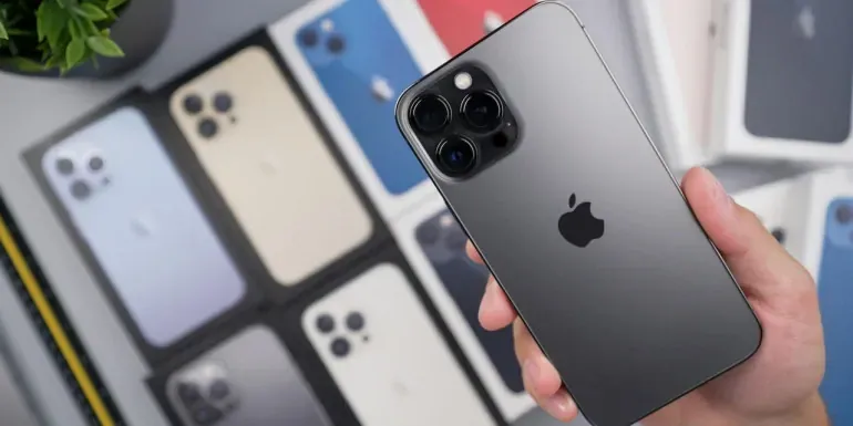 Zdjęcie Ile lat wsparcia ma iPhone 13? Zaskakujące informacje o aktualizacjach