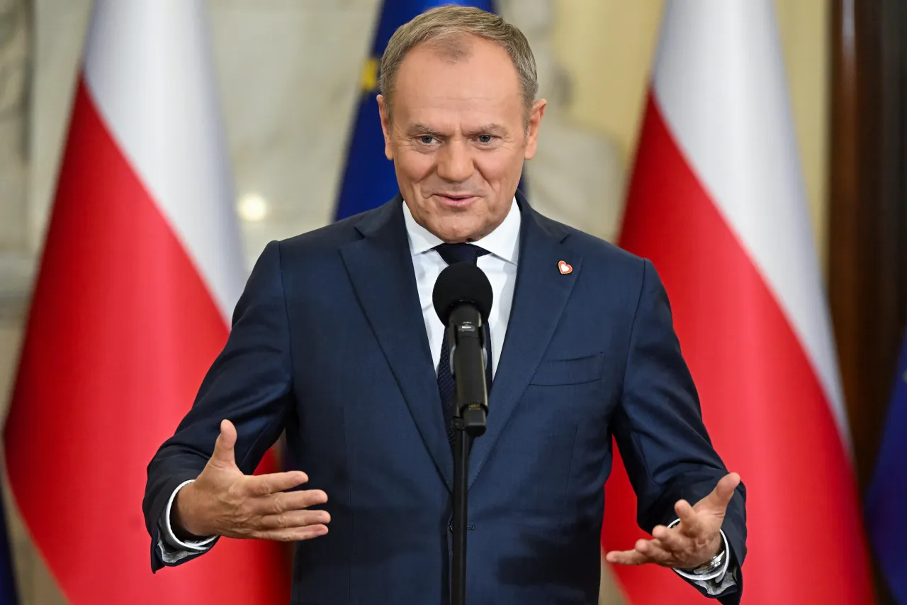 Zdjęcie Emerytura Tuska ile wynosi? Zaskakujące szczegóły jego świadczeń