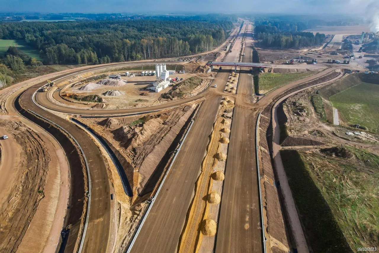 Zdjęcie Ile jest autostrad w Polsce? Zaskakujące fakty o ich długości