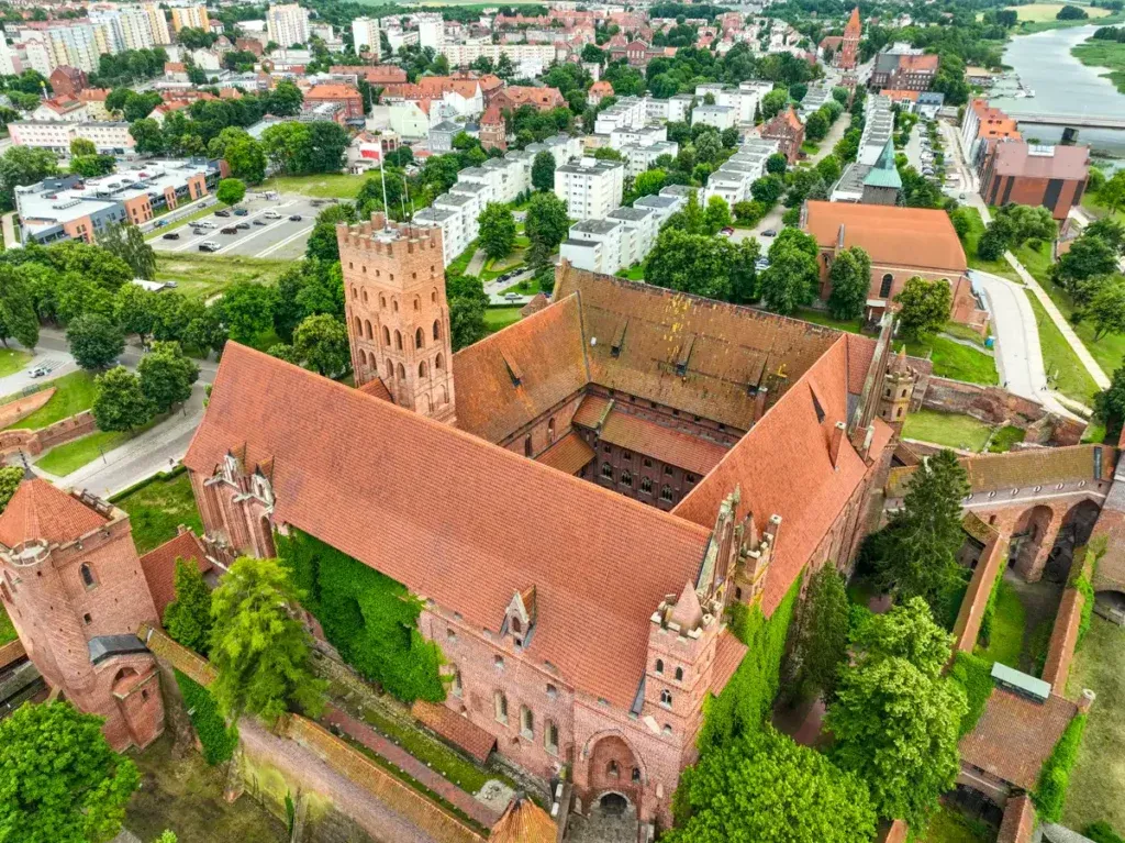 Zdjęcie Kiedy wybudowano zamek w Malborku? Odkryj fascynującą historię budowy