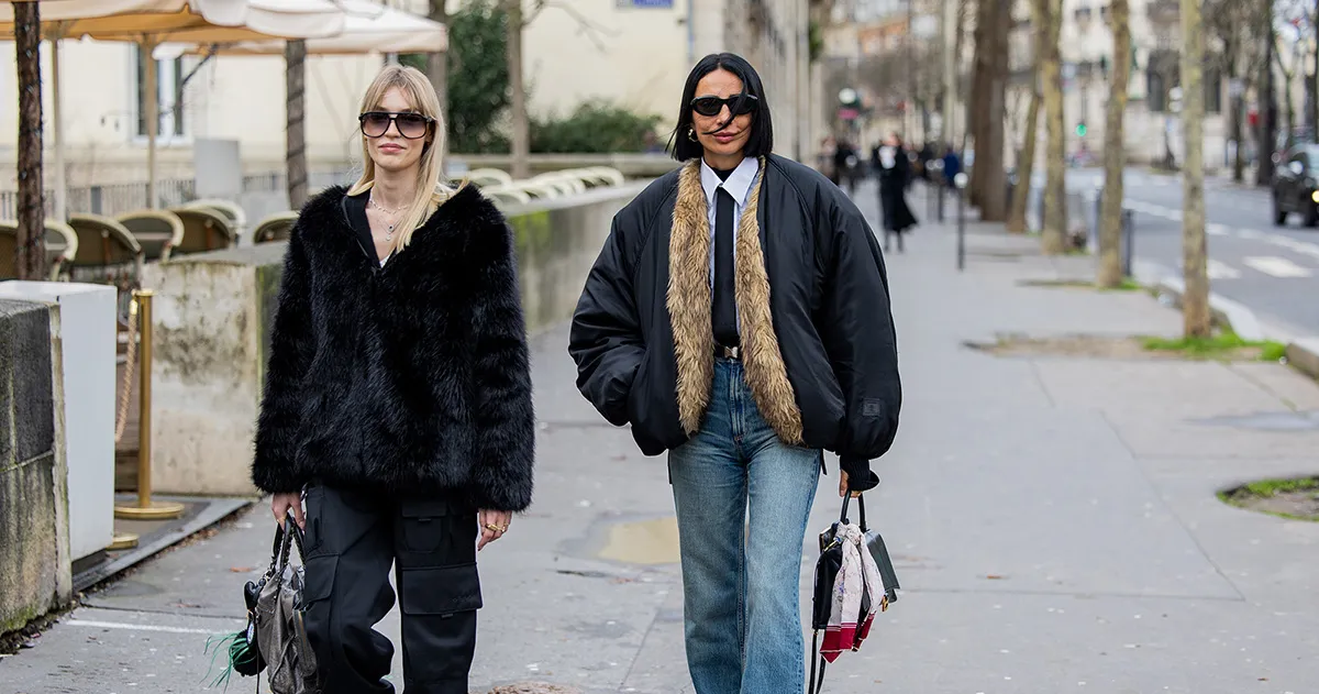 Zdjęcie Jakie dżinsy są teraz modne - odkryj najgorętsze trendy w stylu