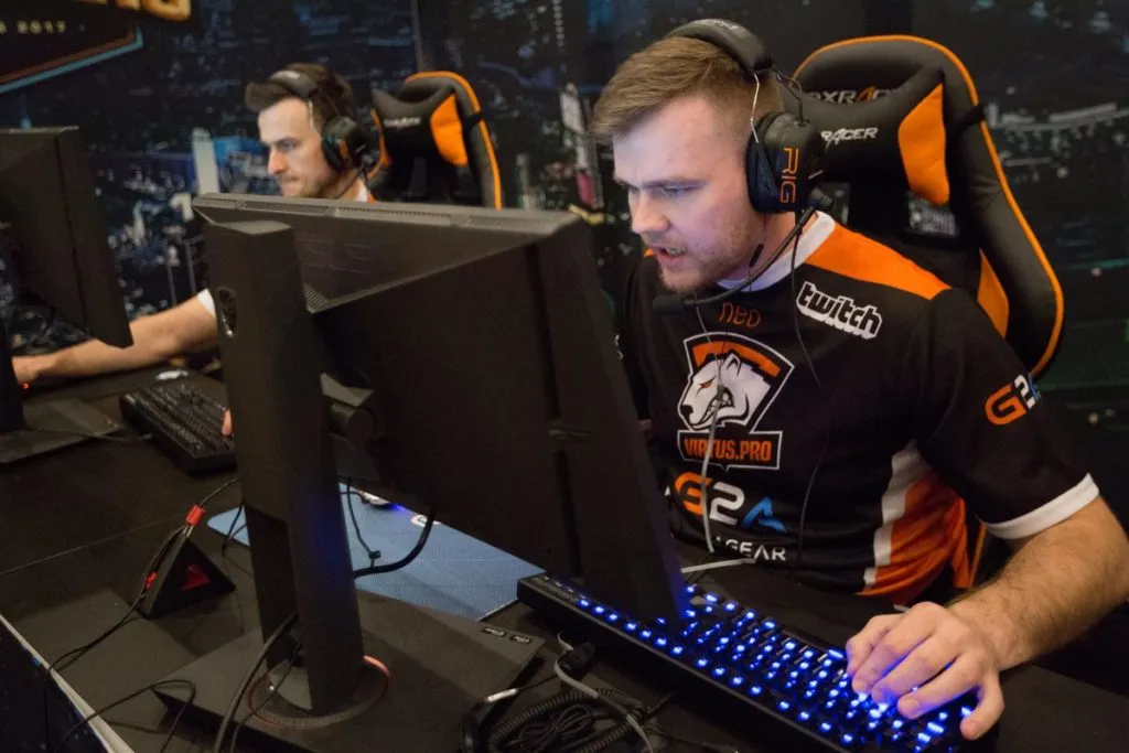 Zdjęcie Jaki monitor do CS:GO? Najlepsze modele dla profesjonalnych graczy