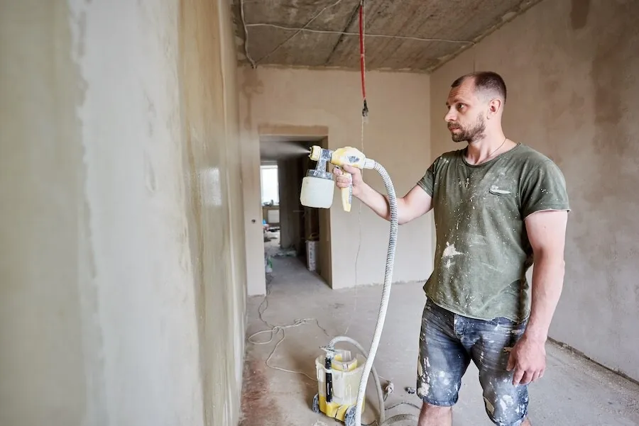 Zdjęcie Skuteczne sposoby na to, czym zmyć grunt z okien i uniknąć smug