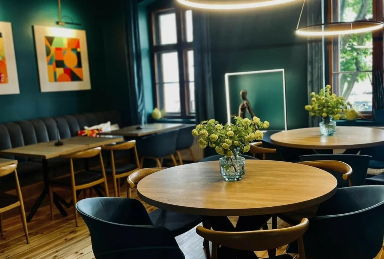 Zdjęcie Gdzie zjeść w Lesznie? Odkryj najlepsze restauracje i smaki