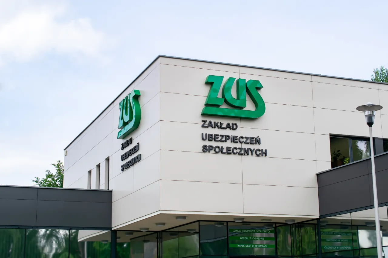 Zdjęcie Ile czeka się na komisję ZUS renta? Sprawdź, co wpływa na czas oczekiwania