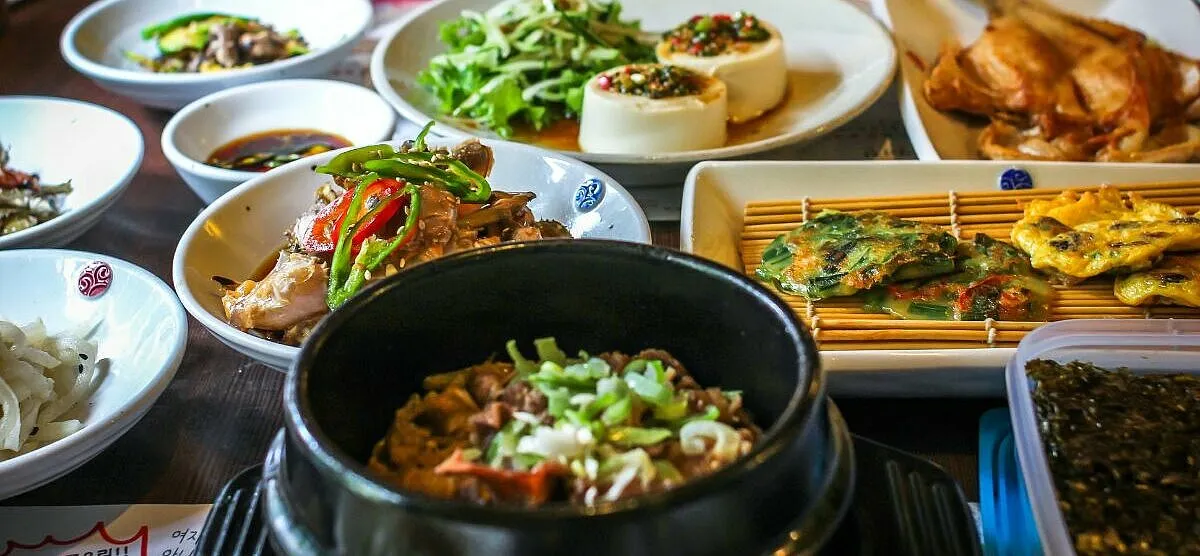 Zdjęcie Gdzie zjeść w Łodzi? Polecane restauracje i smaki miasta