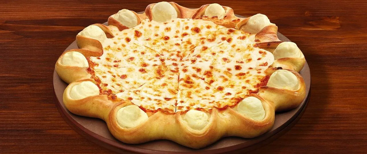 Zdjęcie Pizza Hut ile kalorii? Zaskakujące wartości odżywcze popularnych pizz