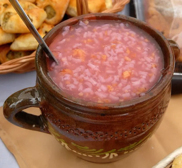 Zdjęcie Jak zrobić zupę owocową z wiśni, która zachwyci Twoje podniebienie