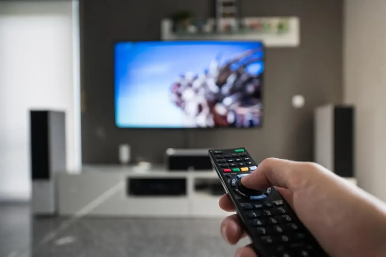 Zdjęcie Dofinansowanie do telewizora dla kogo? Sprawdź, czy się kwalifikujesz