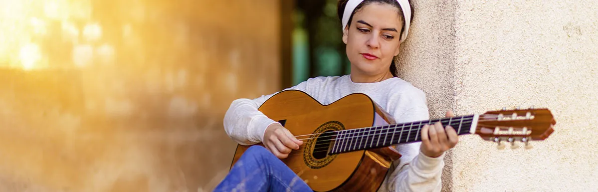 Zdjęcie Jak zagrać na gitarze elektrycznej - proste techniki dla początkujących