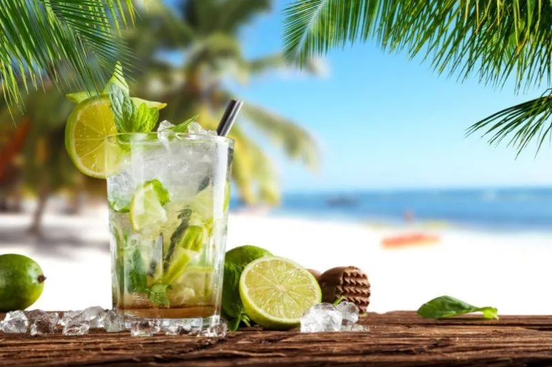 Zdjęcie Jak się robi drink mojito – prosty przepis na orzeźwiający koktajl
