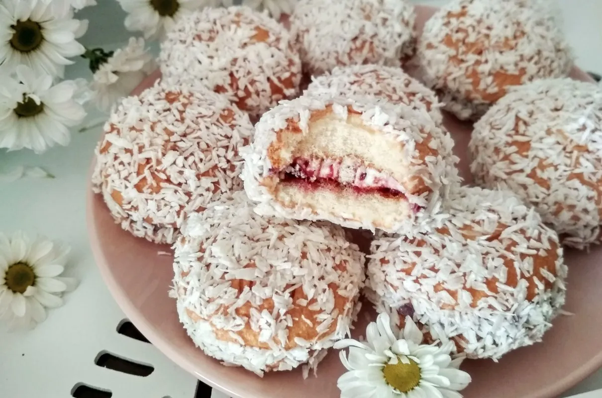 Zdjęcie Co można zrobić z ciastek biszkoptów? 10 pysznych przepisów na desery