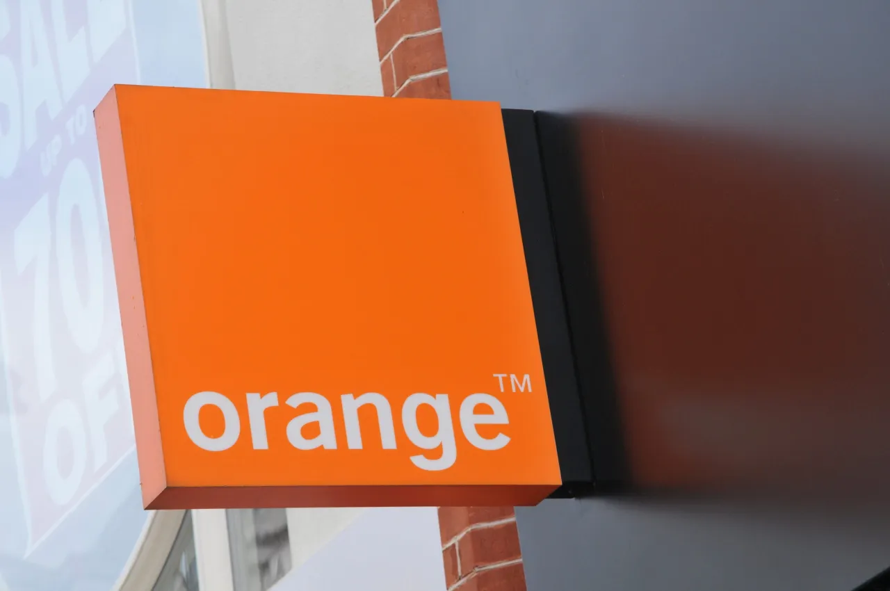 Zdjęcie Jak uniknąć kary za zerwanie umowy Orange? Porady dla abonentów