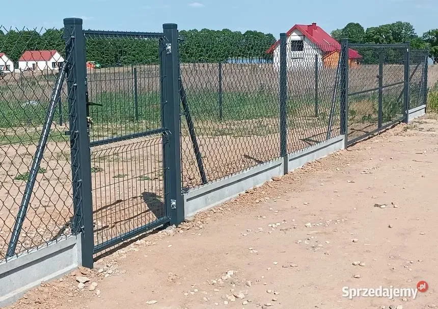 Zdjęcie Ile kosztuje robocizna ogrodzenia z siatki? Sprawdź ceny w Polsce