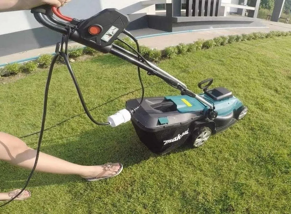 Zdjęcie Kosiarka elektryczna NAC czy Makita – która lepsza dla Twojego trawnika?