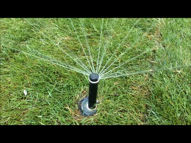 Zdjęcie Precyzyjna regulacja zraszaczy: Instrukcja krok po kroku