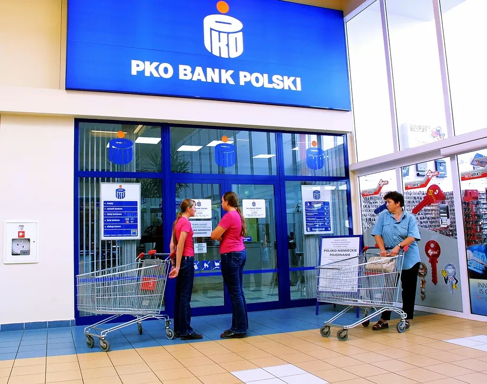 Zdjęcie Czy można kupić obligacje bez konta w PKO? Sprawdź możliwości inwestycji