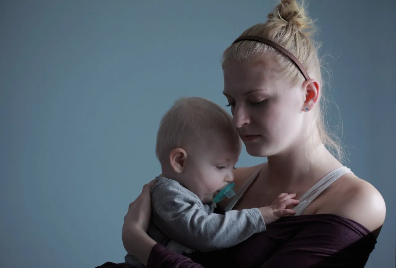 Zdjęcie Jakie zapomogi dla samotnej matki - pełna lista świadczeń i zasiłków w Polsce