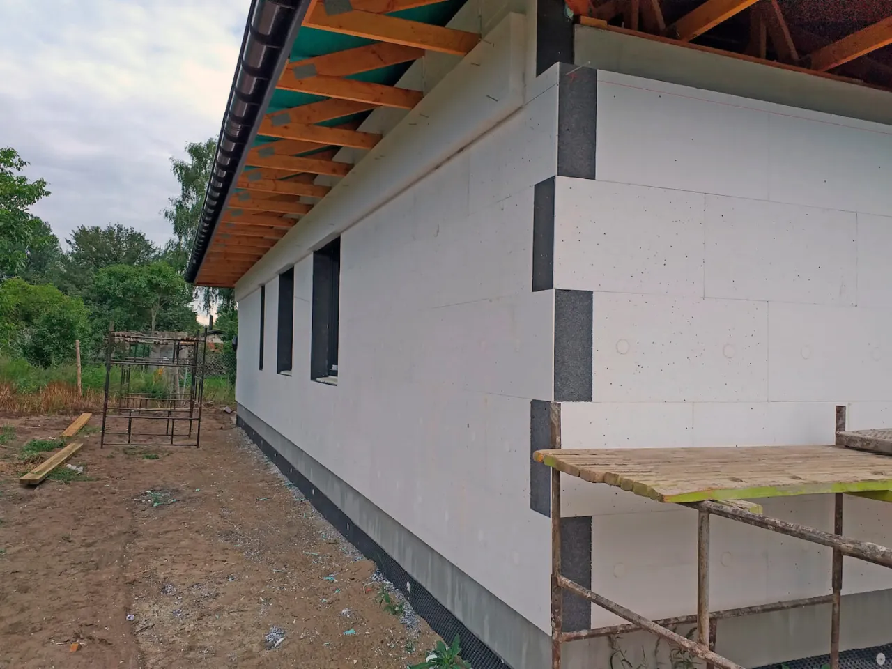 Zdjęcie Ile m3 w paczce styropianu 15 cm? Sprawdź, co musisz wiedzieć