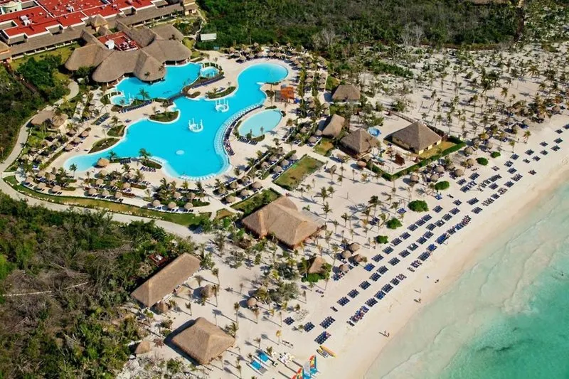 Zdjęcie Kiedy jechać do Cancun, aby uniknąć tłumów i cieszyć się słońcem?