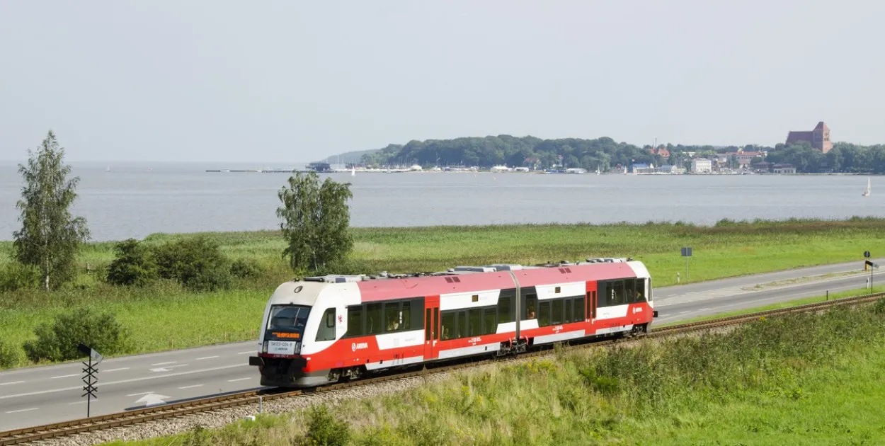 Zdjęcie Czy na Hel można dojechać pociągiem? Sprawdź dostępne połączenia