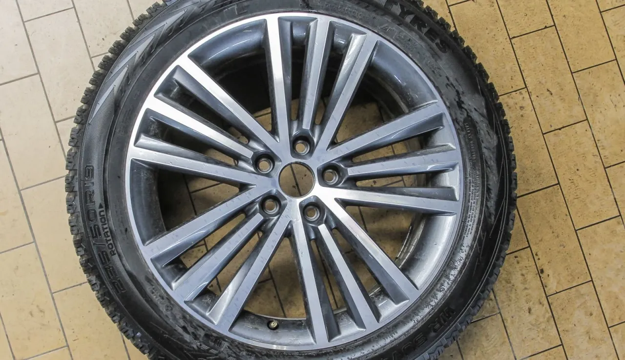 Zdjęcie Ford Kuga jakie et felgi - uniknij błędów przy wyborze kół