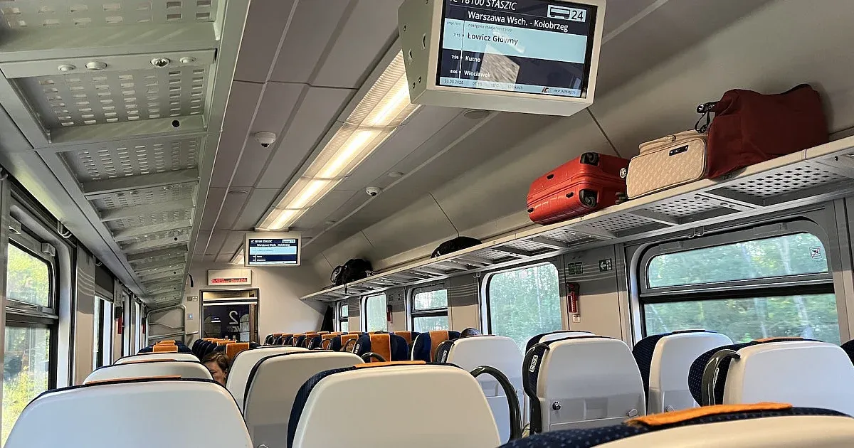 Zdjęcie Rozkład jazdy PKP Ursus: Sprawdź najnowsze godziny odjazdów pociągów