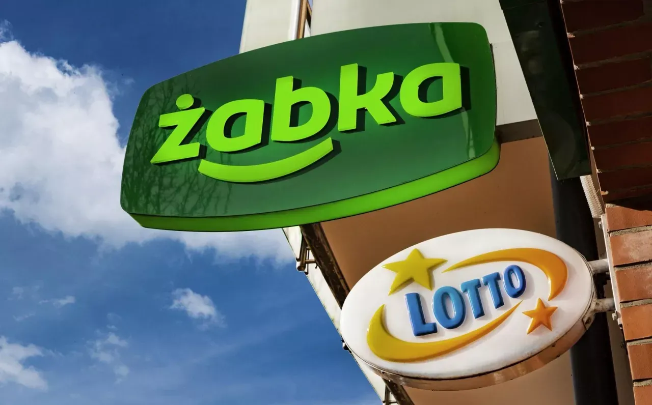 Zdjęcie Czy w Żabce są zdrapki lotto? Sprawdź, co możesz kupić teraz