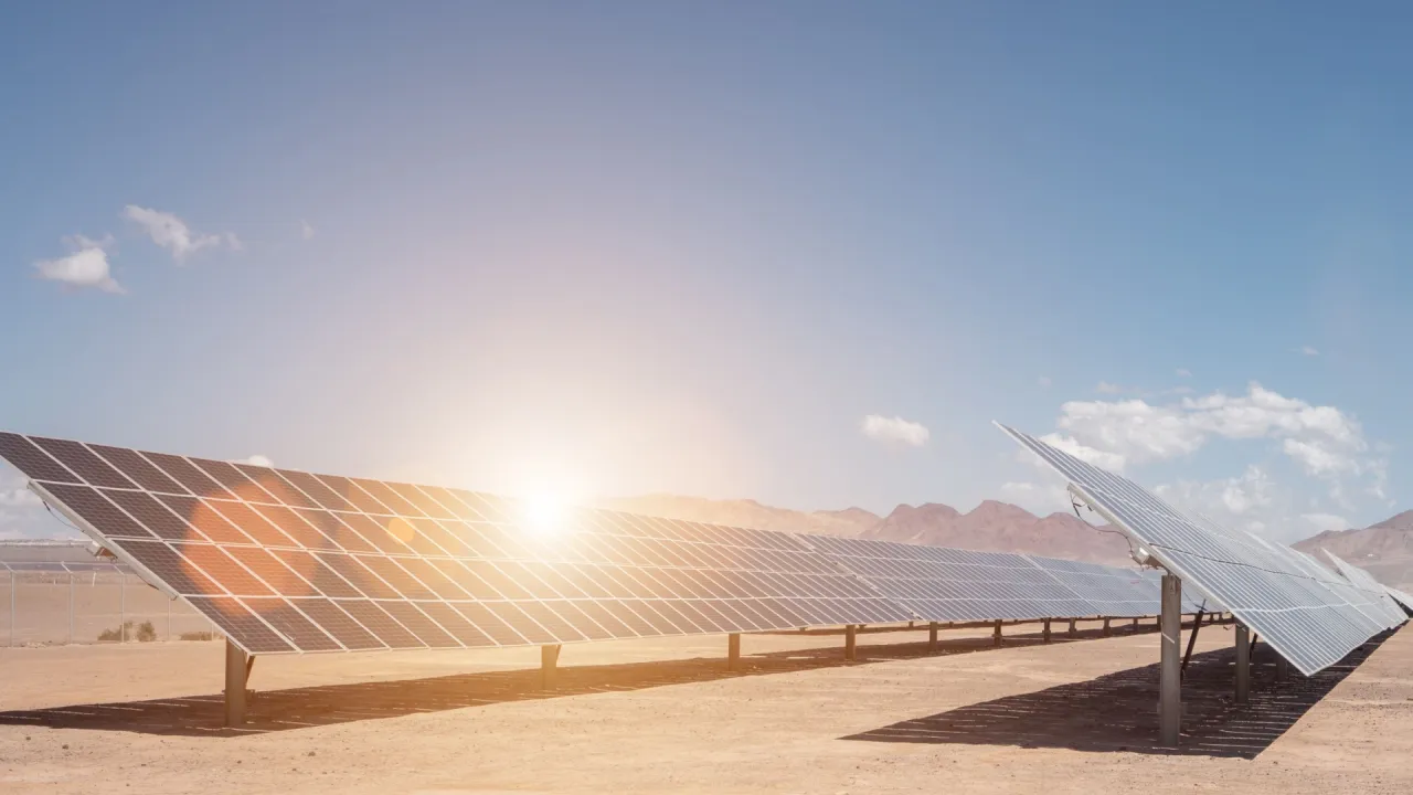 Zdjęcie Czy ogniwa perowskitowe zrewolucjonizują energię słoneczną? Trend