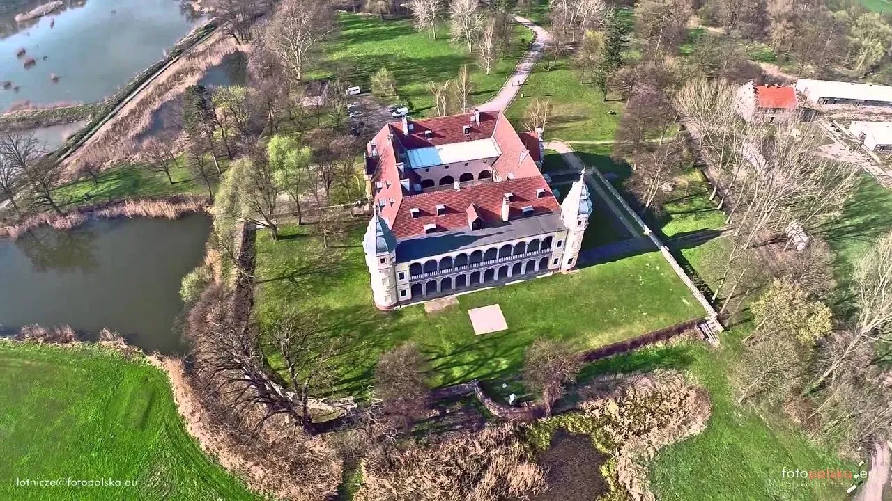Zdjęcie Pałac w Krobielowicach – historia, zwiedzanie i atrakcje, które warto poznać