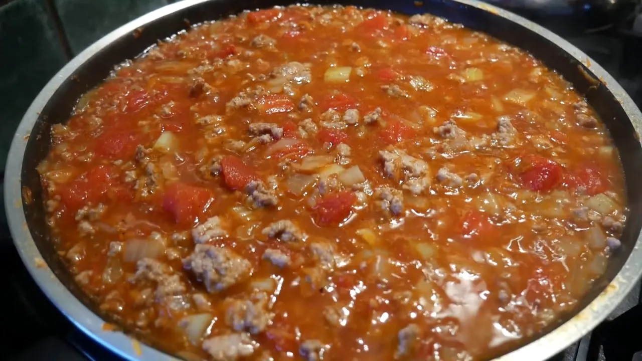 Zdjęcie Zupa spaghetti - pyszne przepisy, które zaskoczą Twoich gości