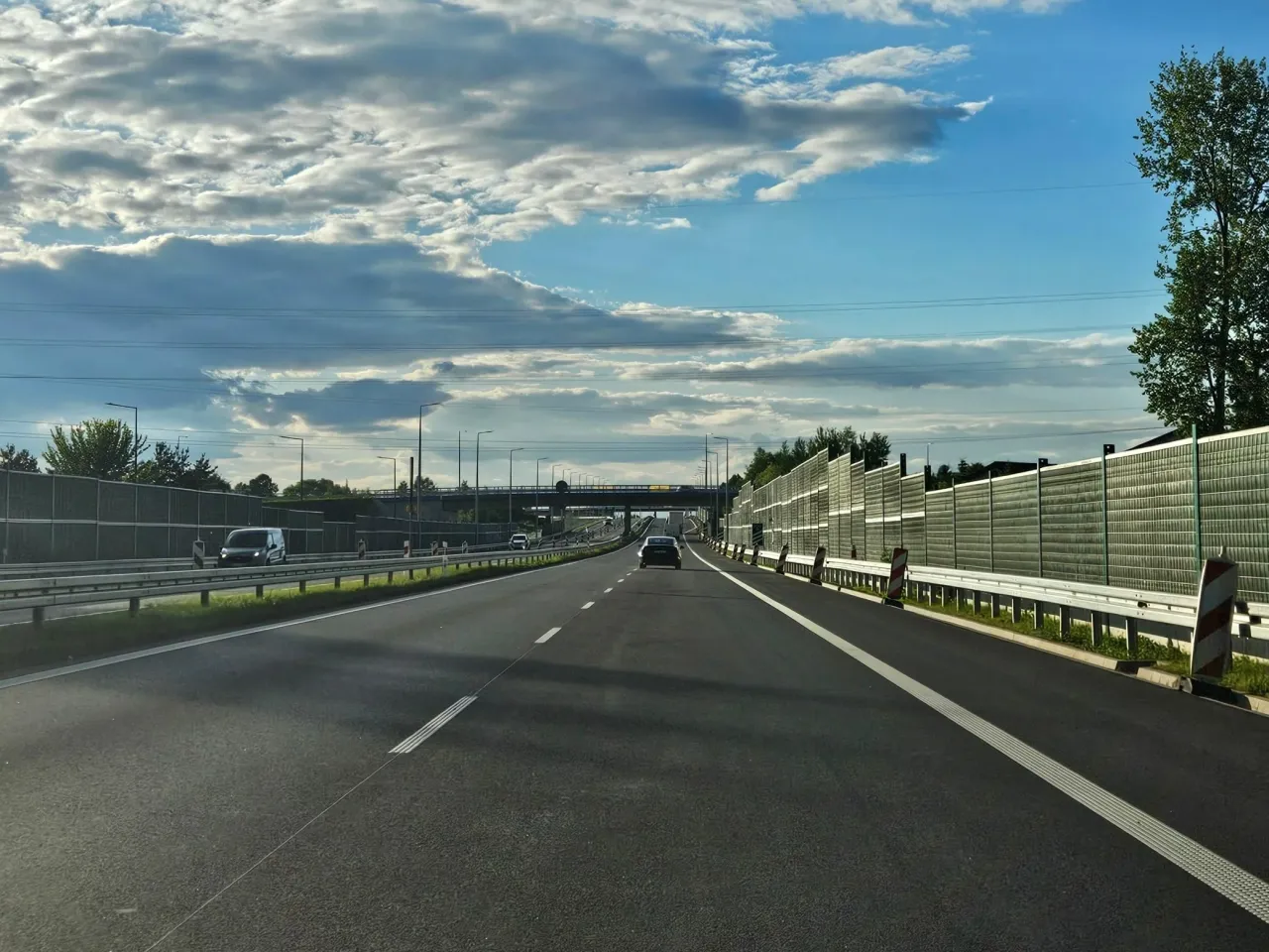 Zdjęcie Ile jest kilometrów z Warszawy do Kołobrzegu? Sprawdź najkrótsze trasy