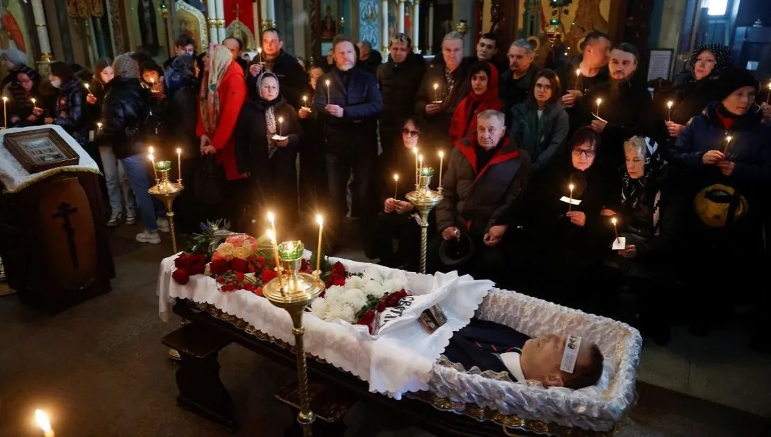 Zdjęcie Śmierć Aleksieja Nawalnego: Matka w drodze do kolonii karnej.