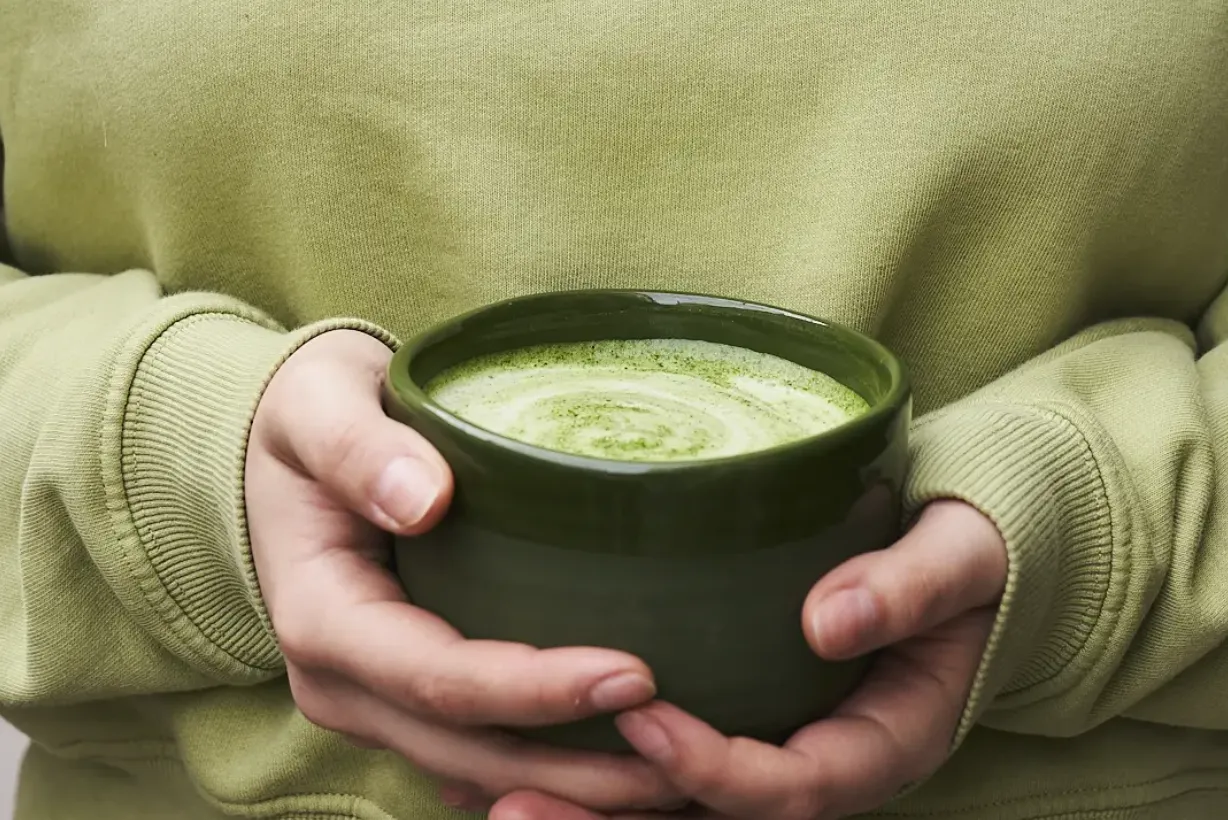 Zdjęcie Czy matcha to kawa? Odkryj różnice i korzyści zdrowotne