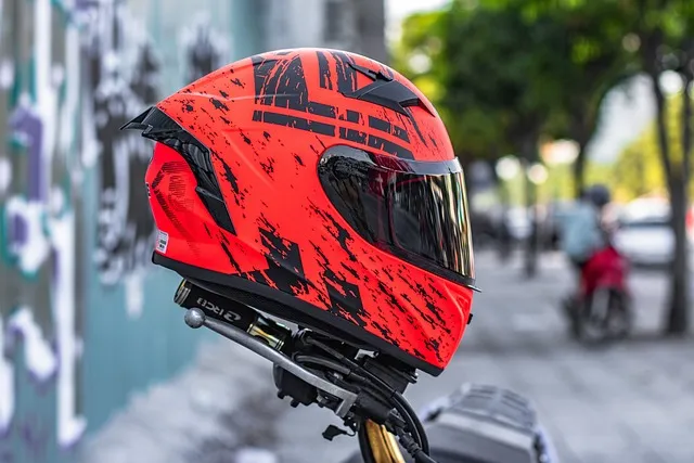 Zdjęcie Jak pomalować kask motocyklowy: uniknij najczęstszych błędów